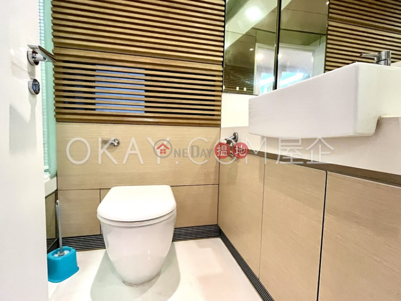 HK$ 27,500/ month | Centrestage Central District, Lovely 2 bedroom with balcony | Rental