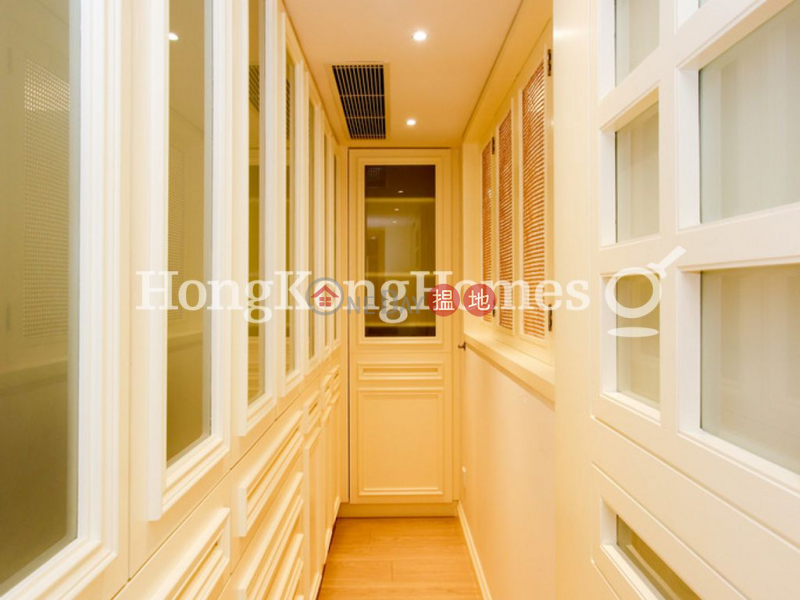 Property Search Hong Kong | OneDay | Residential Rental Listings | 3 Bedroom Family Unit for Rent at Chung Tak Mansion