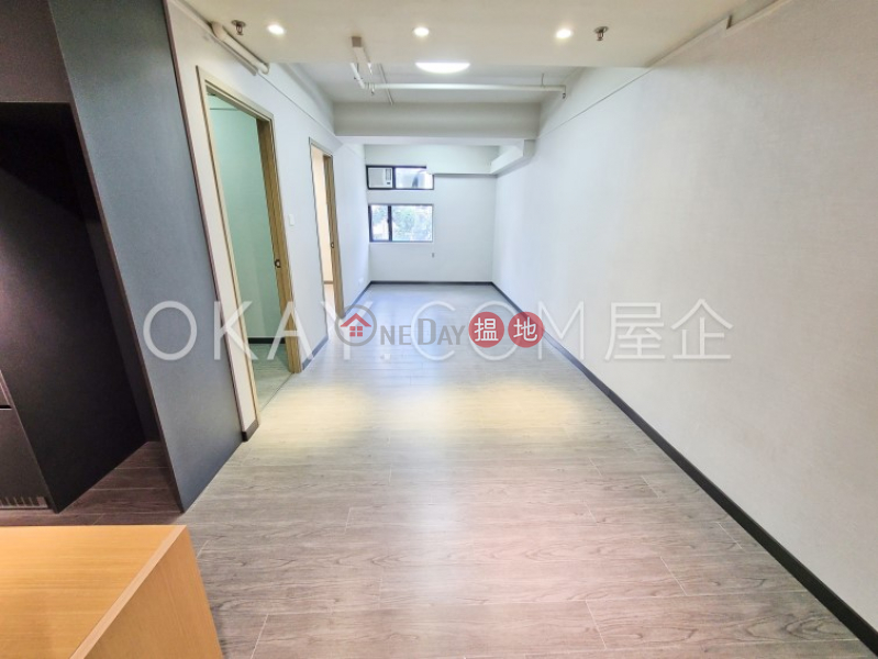 HK$ 38,000/ month | GLENEALY TOWER Central District, Popular 3 bedroom in Central | Rental