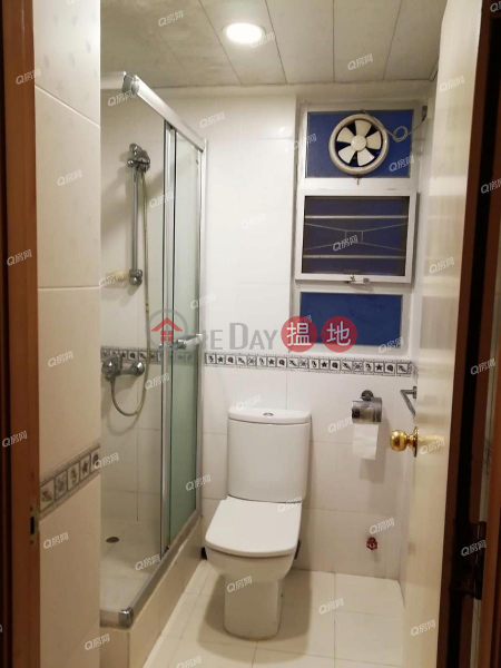 Block 4 Phoenix Court | 3 bedroom Low Floor Flat for Rent | 39 Kennedy Road | Wan Chai District Hong Kong | Rental | HK$ 43,000/ month