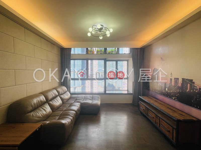 Nicely kept 2 bedroom with parking | For Sale | Blessings Garden 殷樺花園 Sales Listings