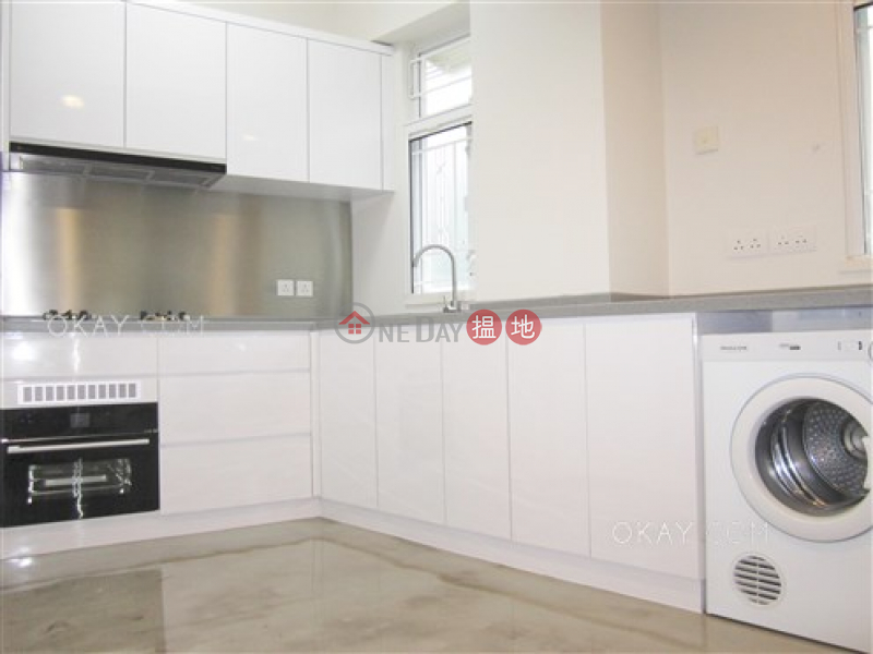 Rare 3 bedroom with balcony & parking | For Sale | 2 Monmouth Terrace 萬茂臺 Sales Listings