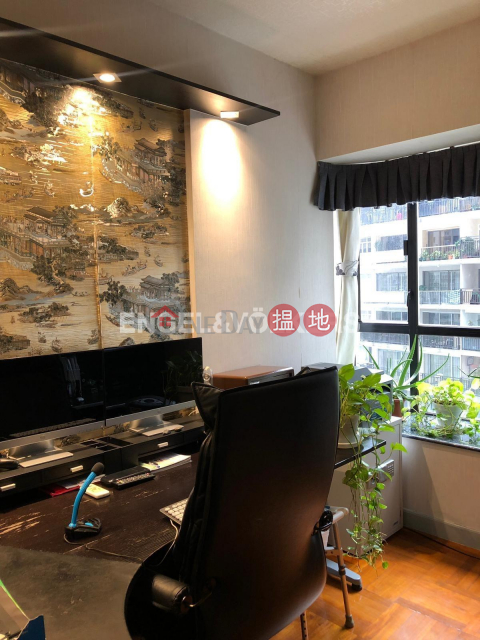 3 Bedroom Family Flat for Sale in Mid Levels West | Elegant Terrace 慧明苑 _0