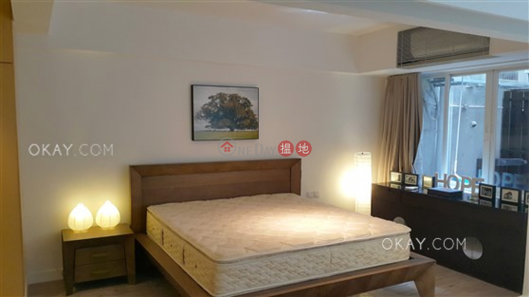 HK$ 32,000/ month | Rhine Court Western District | Stylish 1 bedroom with terrace | Rental