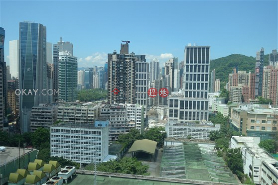 HK$ 38,000/ month | Caroline Garden Wan Chai District | Luxurious 3 bedroom on high floor | Rental