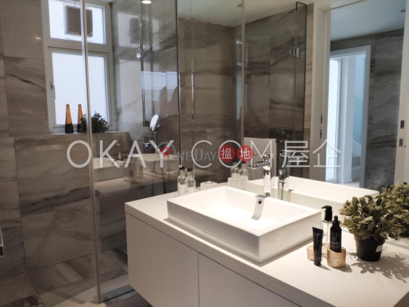 HK$ 90M | Redhill Peninsula Phase 2 Southern District, Luxurious house with rooftop, terrace | For Sale
