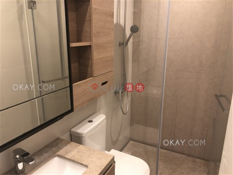 HK$ 8.2M, Skypark | Yau Tsim Mong, Generous 1 bedroom with balcony | For Sale
