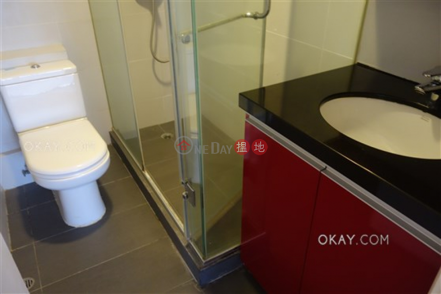 2房2廁,實用率高,露台威勝大廈出租單位-52羅便臣道 | 西區-香港|出租|HK$ 32,000/ 月