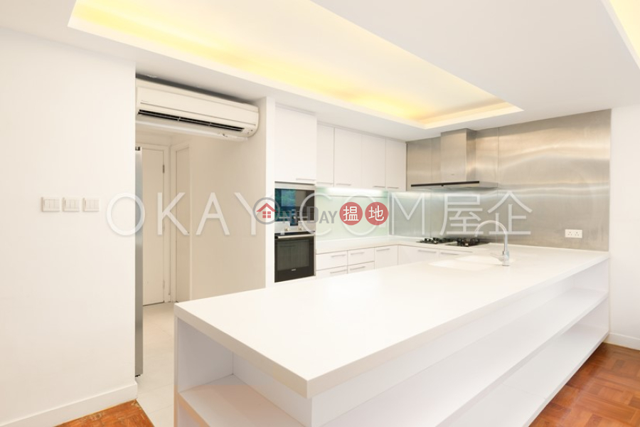 Unique house with rooftop | Rental, Stanley Court 海灣園 Rental Listings | Southern District (OKAY-R16661)