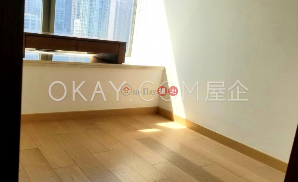 HK$ 33,000/ month, SOHO 189, Western District, Unique 2 bedroom with balcony | Rental