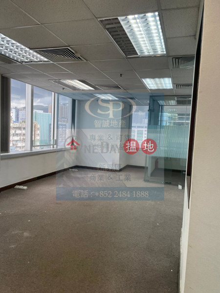 Kwai Chung Ever Gain: Decent Lobby, Glass Curtain Wall Office, Available Immediately | Ever Gain Plaza Tower 1 永得利廣場座 1座 Rental Listings