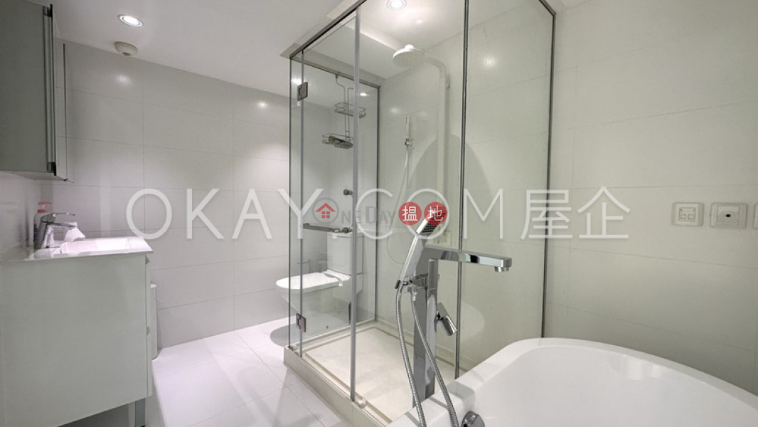 Unique 2 bedroom in Western District | For Sale | May Sun Building 美新大廈 Sales Listings