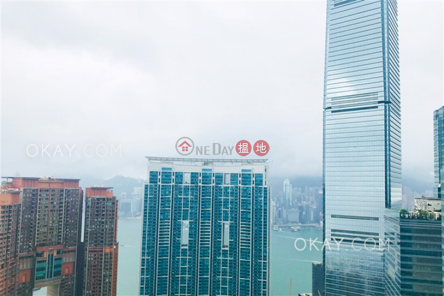 Property Search Hong Kong | OneDay | Residential | Rental Listings | Nicely kept 3 bed on high floor with harbour views | Rental