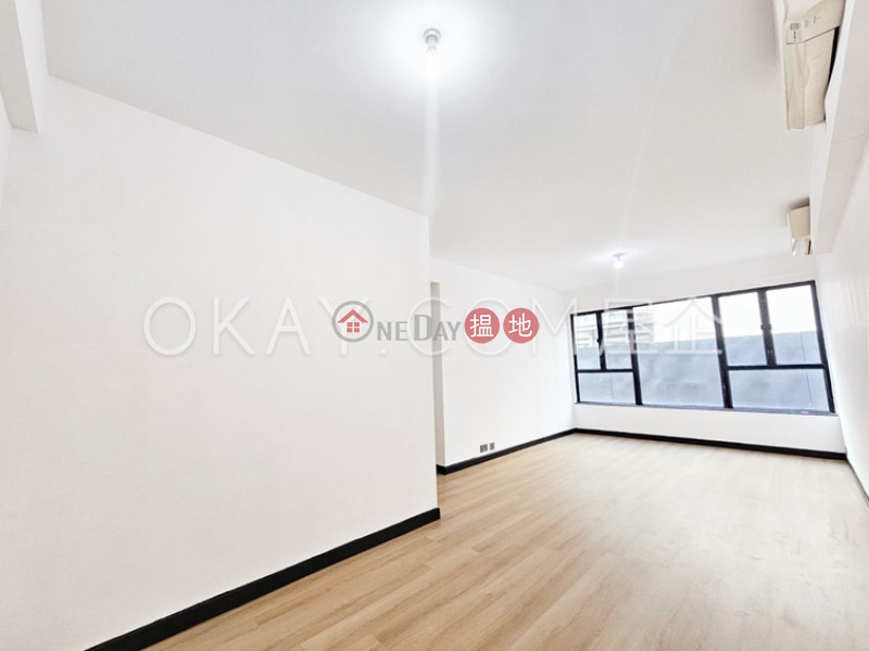 Tasteful 3 bedroom with parking | For Sale 43 Bisney Road | Western District Hong Kong, Sales, HK$ 19M