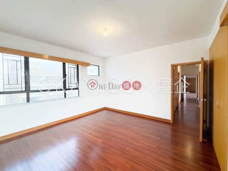 HK$ 53,100/ month | The Crescent Block B Kowloon City, Lovely 3 bedroom on high floor with balcony & parking | Rental