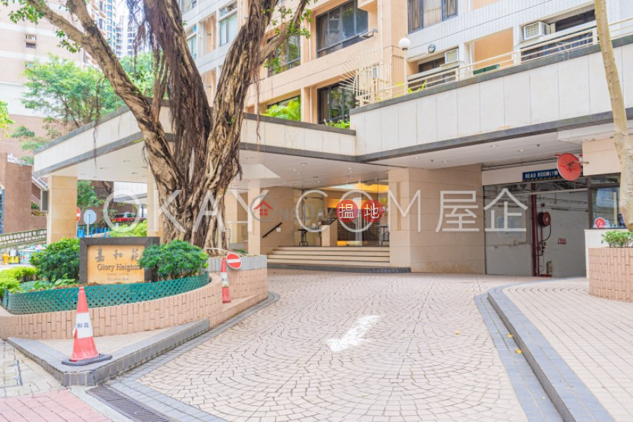 HK$ 90,000/ month, Glory Heights, Western District | Beautiful 3 bedroom with terrace & parking | Rental