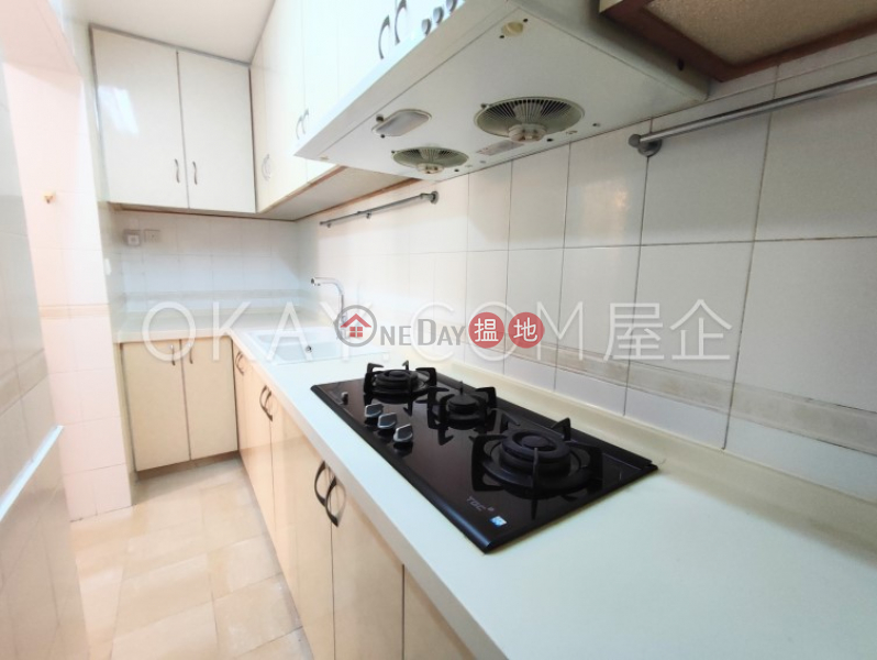 HK$ 41,000/ month, Block 4 Phoenix Court Wan Chai District | Efficient 3 bedroom with balcony | Rental