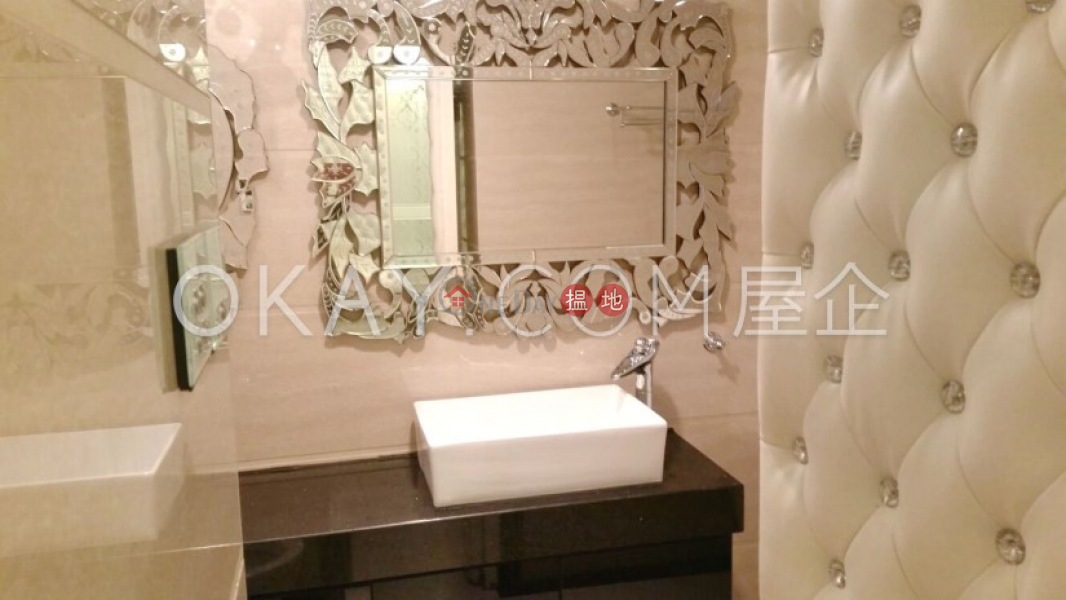 HK$ 53,000/ month Imperial Court | Western District Luxurious 3 bedroom in Mid-levels West | Rental