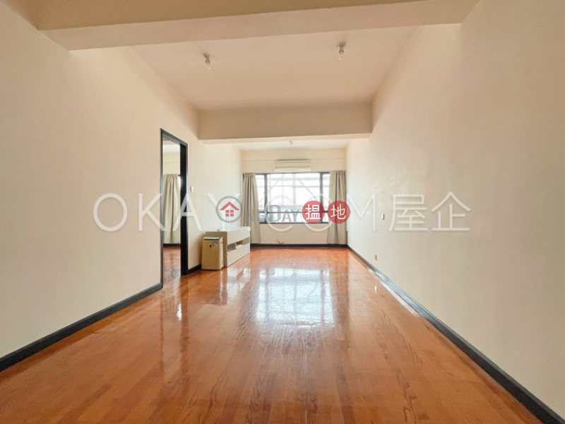 Unique 1 bedroom in Causeway Bay | Rental | Hoi Deen Court 海殿大廈 Rental Listings