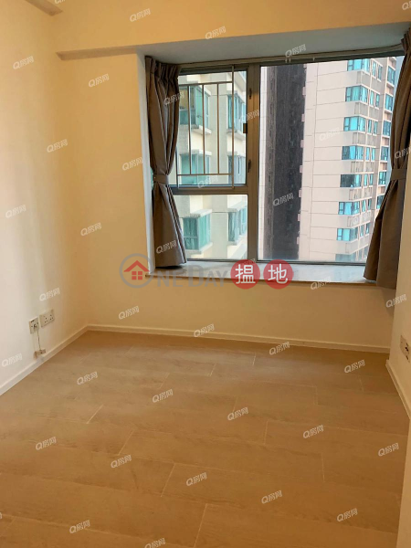HK$ 34,000/ month | The Waterfront Phase 1 Tower 2 Yau Tsim Mong The Waterfront Phase 1 Tower 2 | 3 bedroom Mid Floor Flat for Rent