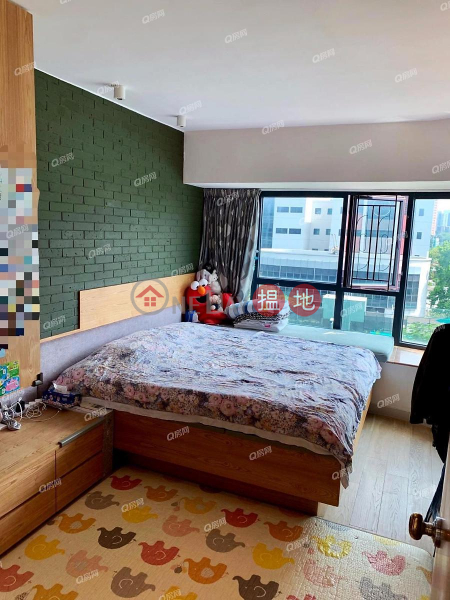 Property Search Hong Kong | OneDay | Residential Rental Listings Tower 1 Carmen\'s Garden | 3 bedroom Low Floor Flat for Rent