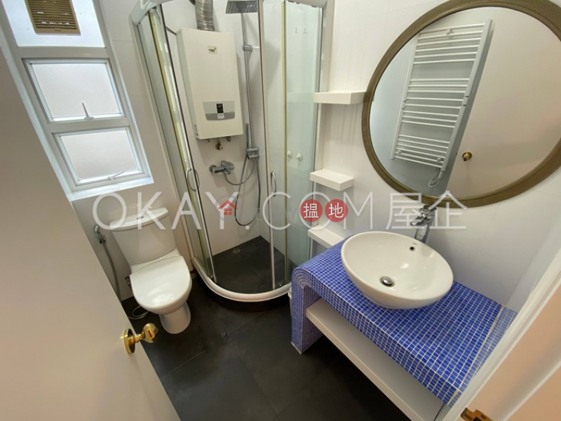 Tasteful 3 bedroom with parking | Rental, Miramar Villa 美麗邨 Rental Listings | Wan Chai District (OKAY-R165046)