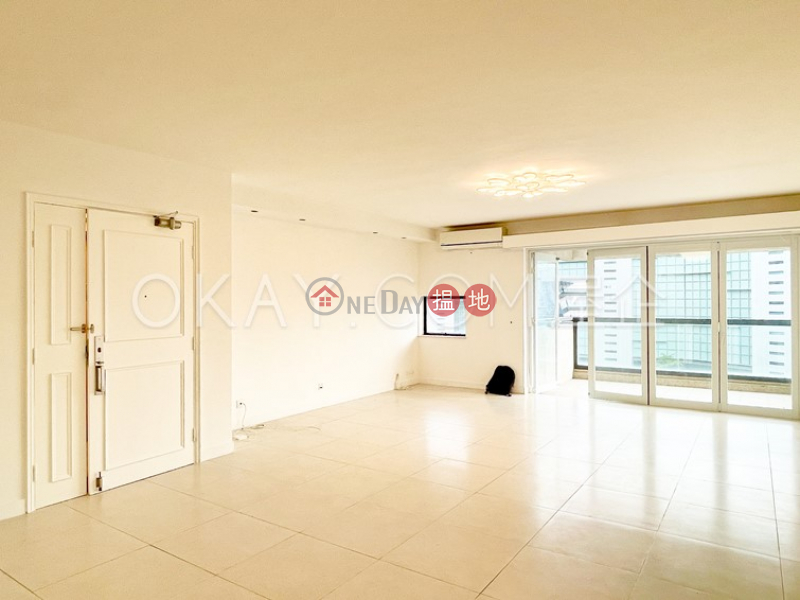 Efficient 4 bed on high floor with balcony & parking | Rental | Block 45-48 Baguio Villa 碧瑤灣45-48座 Rental Listings