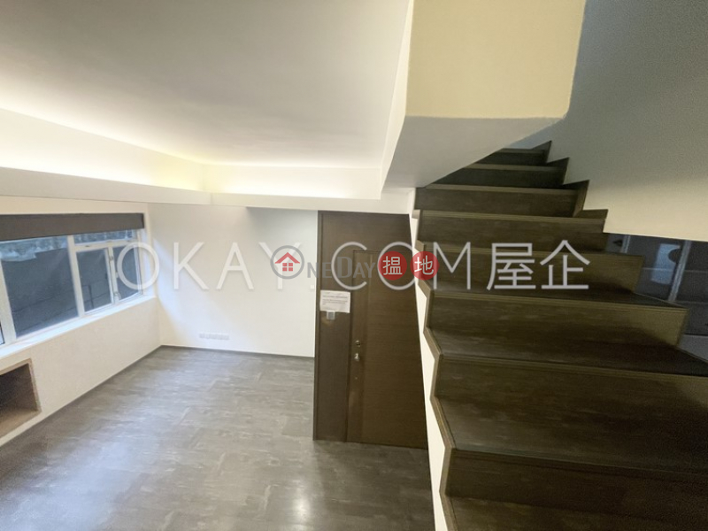 HK$ 30,000/ month Ivory Court, Western District, Nicely kept 2 bedroom with parking | Rental