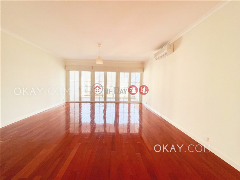 Efficient 3 bedroom with balcony & parking | For Sale | 18-40 Belleview Drive | Southern District, Hong Kong Sales HK$ 68M
