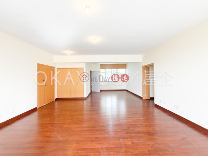 Charming 3 bedroom with balcony & parking | Rental | Aurora - Quarters 銀霞閣 Rental Listings