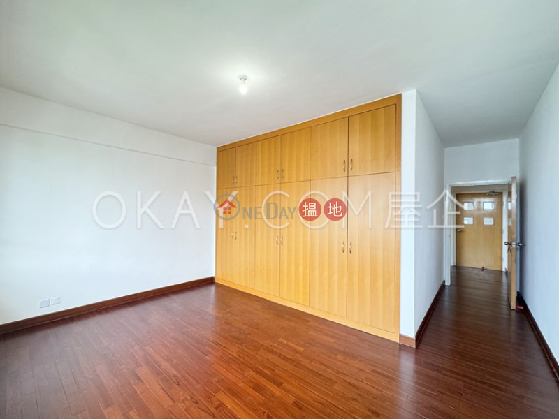 HK$ 55,700/ month, The Crescent Block A | Kowloon City, Tasteful 3 bedroom with balcony & parking | Rental