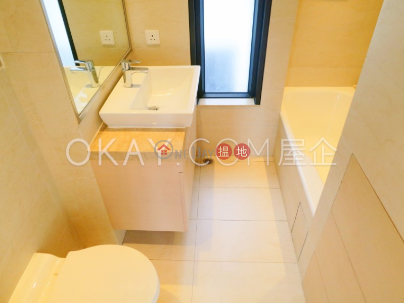 HK$ 26,800/ month | Altro Western District | Charming 2 bedroom with balcony | Rental