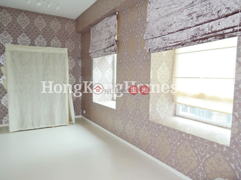 Property Search Hong Kong | OneDay | Residential | Sales Listings | 2 Bedroom Unit at Lai King Court | For Sale