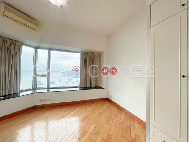 HK$ 58M | Sorrento Phase 2 Block 1, Yau Tsim Mong, Lovely 4 bedroom on high floor with sea views & balcony | For Sale