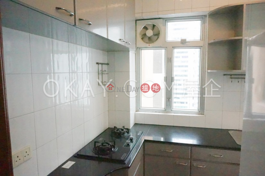 HK$ 32,000/ month, Linfond Mansion | Wan Chai District Charming 2 bedroom on high floor with rooftop | Rental