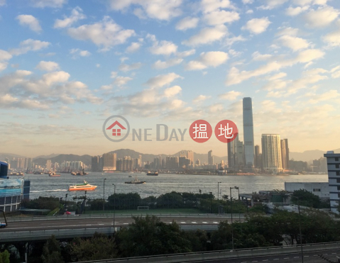Rare Gem - Spacious 650 sq.ft. Home-office 1 Bed; Full Harbour View - Sheung Wan|Rice Merchant Building(Rice Merchant Building)Rental Listings (102-BA1)_0