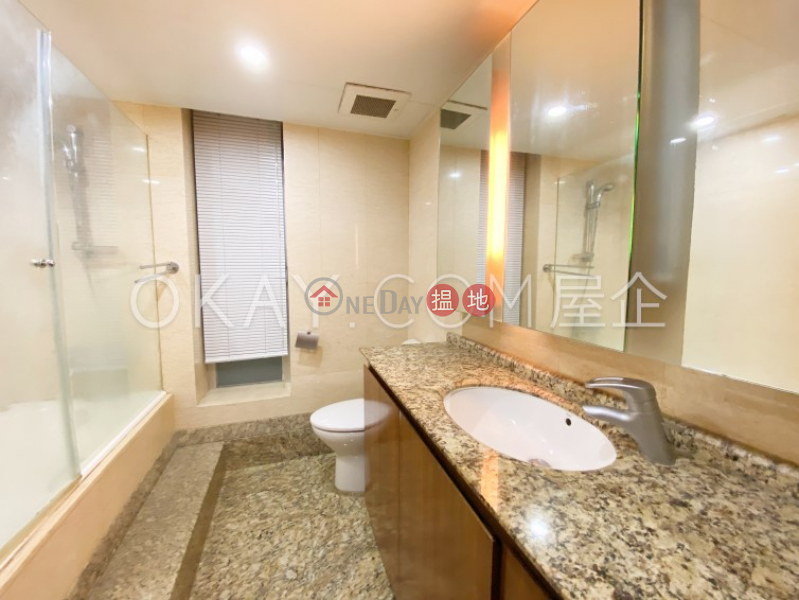 HK$ 90,000/ month Haking Mansions Central District, Stylish 3 bedroom with sea views, balcony | Rental