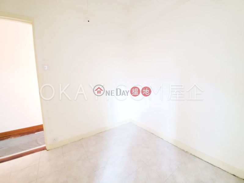 HK$ 1,980萬時和大廈中區-3房2廁,實用率高,連車位,露台時和大廈出售單位