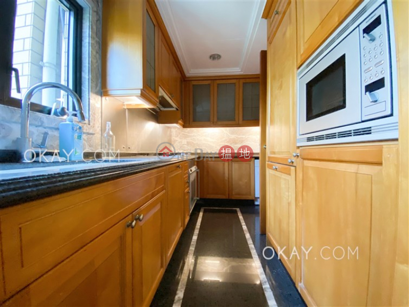 HK$ 52,000/ month, No 1 Po Shan Road, Western District | Unique 3 bedroom with balcony | Rental