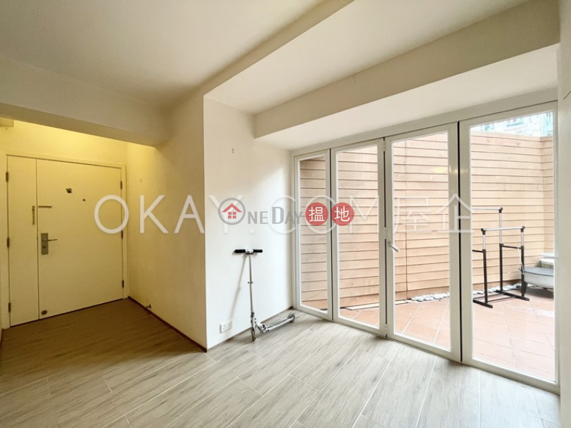 Elegant 2 bedroom with terrace | Rental, Pine Gardens 松苑 Rental Listings | Wan Chai District (OKAY-R14883)