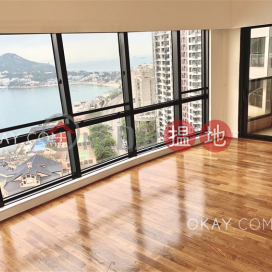 Elegant 3 bedroom with sea views, balcony | Rental