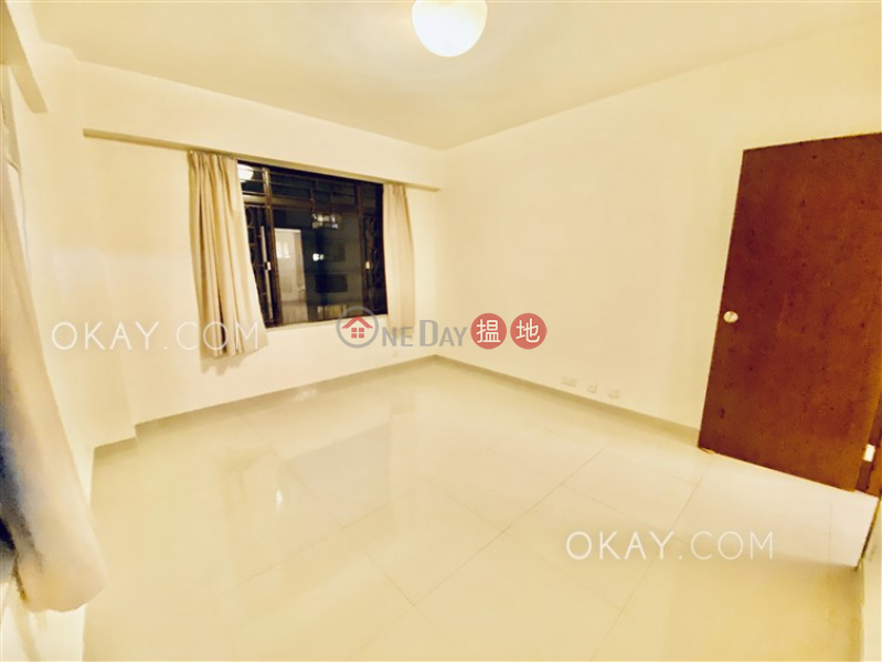 HK$ 45,000/ month | 89 Blue Pool Road Wan Chai District Charming 3 bedroom with balcony | Rental