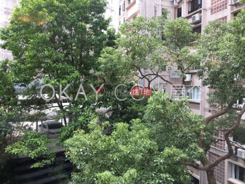 Tasteful 2 bedroom in Mid-levels West | Rental, 102-108 Robinson Road | Western District, Hong Kong | Rental | HK$ 32,000/ month