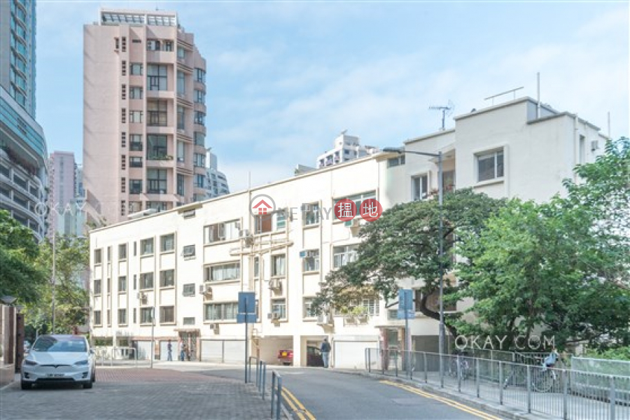 Property Search Hong Kong | OneDay | Residential | Rental Listings | Elegant 3 bedroom with rooftop & parking | Rental