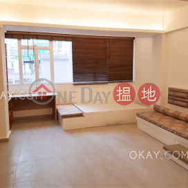 Cozy in Central | For Sale, 48-50 Lyndhurst Terrace 擺花街48號 | Central District (OKAY-S355870)_0