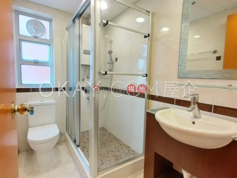 Rare 4 bedroom on high floor with balcony | Rental | Dragon View 金龍閣 Rental Listings