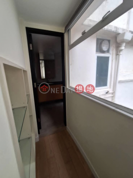 HK$ 25,500/ month 1 Wing Fung Street, Wan Chai District PENTHOUSE FURNISHED STUDIO+ROOFTOP