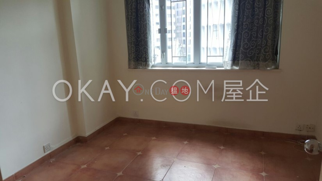 HK$ 30,000/ month Empire Court | Wan Chai District Tasteful 3 bedroom in Causeway Bay | Rental