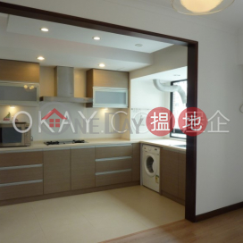 Nicely kept 3 bedroom in Mid-levels West | Rental | Robinson Heights 樂信臺 _0