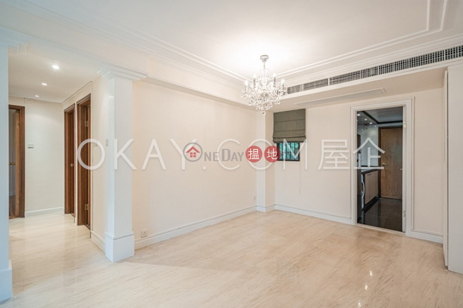 HK$ 42,000/ month, Imperial Court | Western District | Stylish 3 bedroom in Mid-levels West | Rental